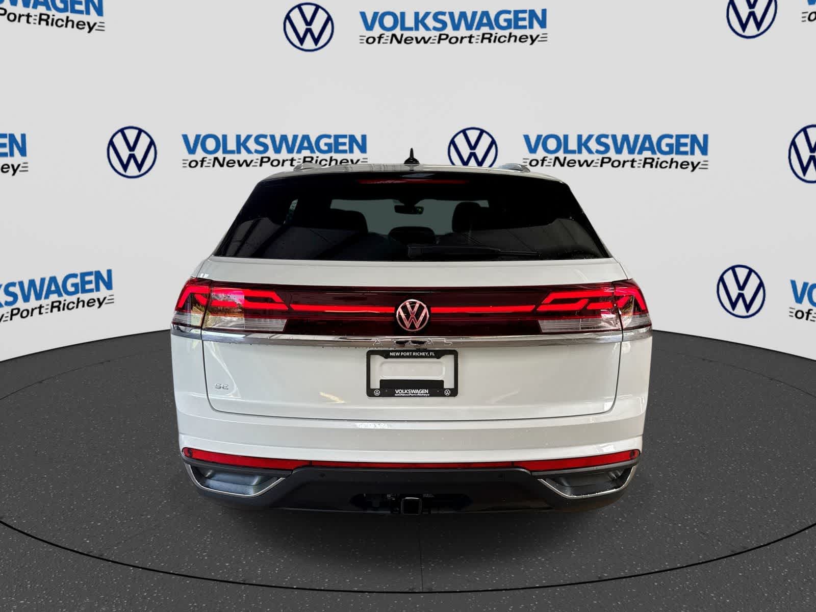 2026 Volkswagen Atlas Cross Sport 2.0T SE con tecnología