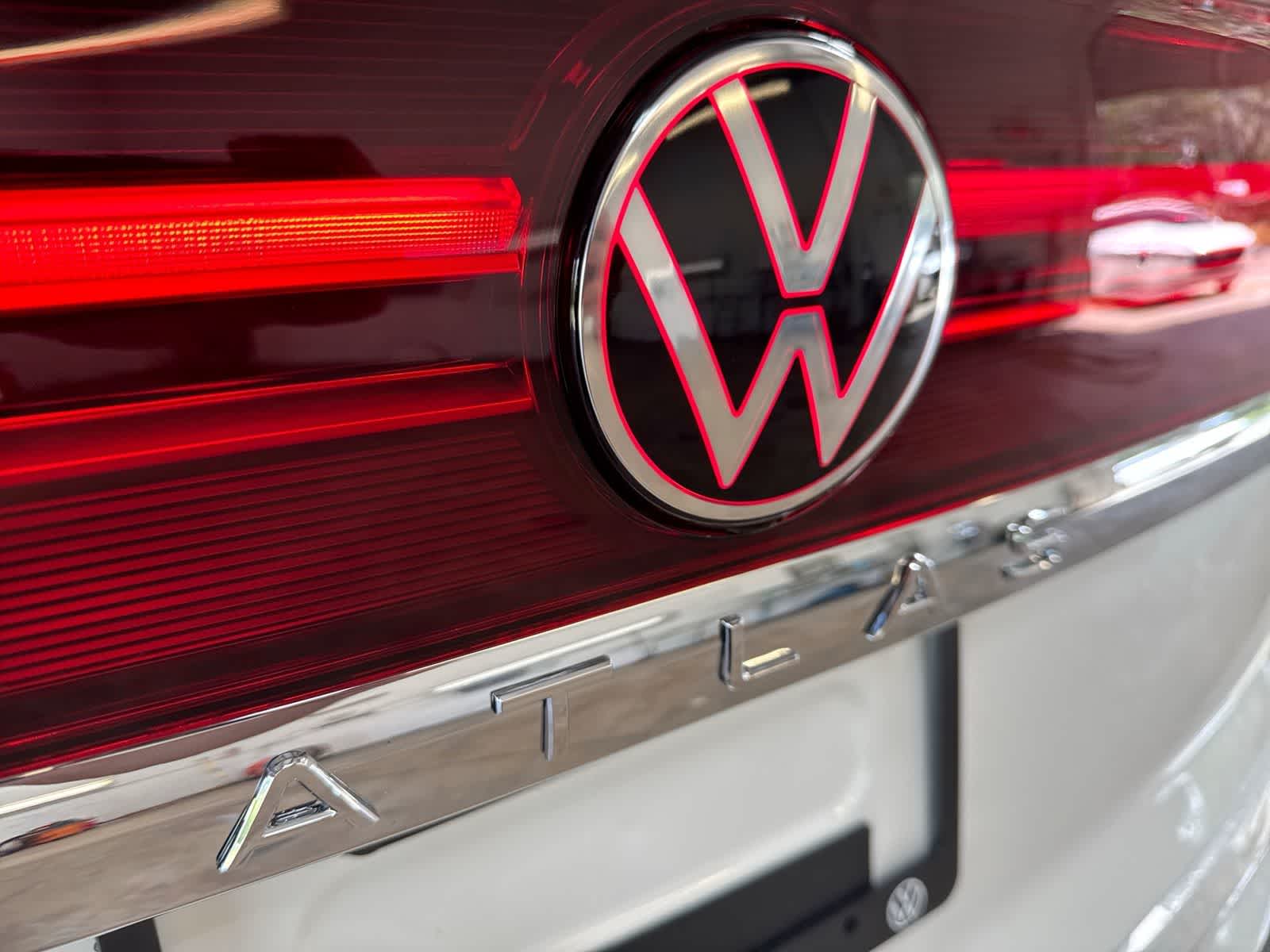2026 Volkswagen Atlas Cross Sport 2.0T SE con tecnología