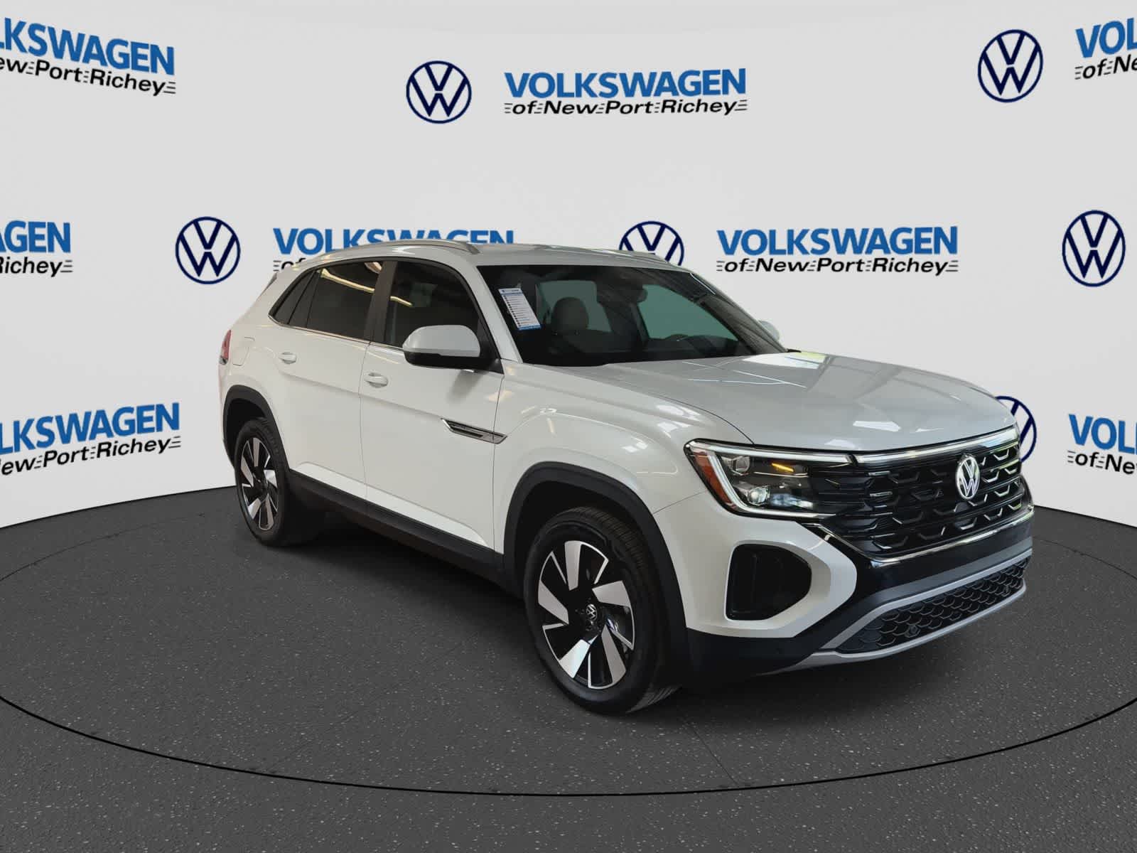 2026 Volkswagen Atlas Cross Sport 2.0T SE con tecnología