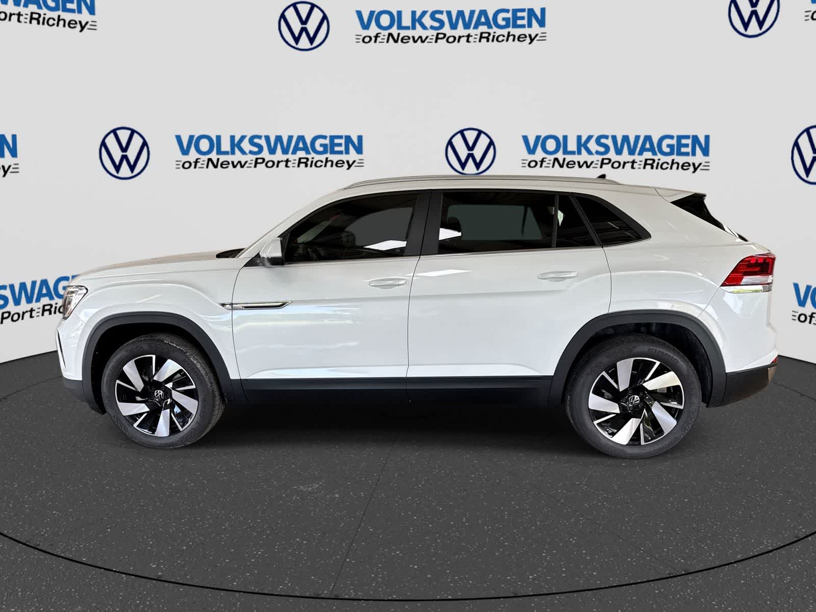 2026 Volkswagen Atlas Cross Sport 2.0T SE con tecnología