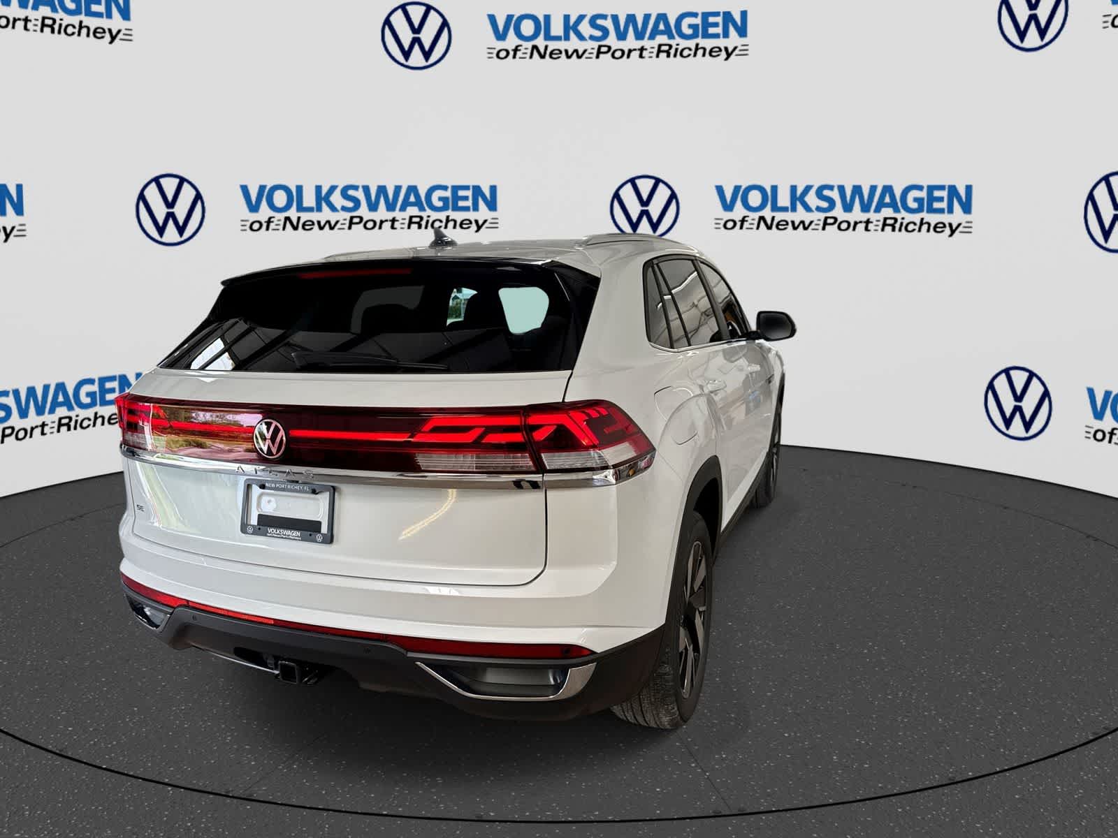 2026 Volkswagen Atlas Cross Sport 2.0T SE con tecnología