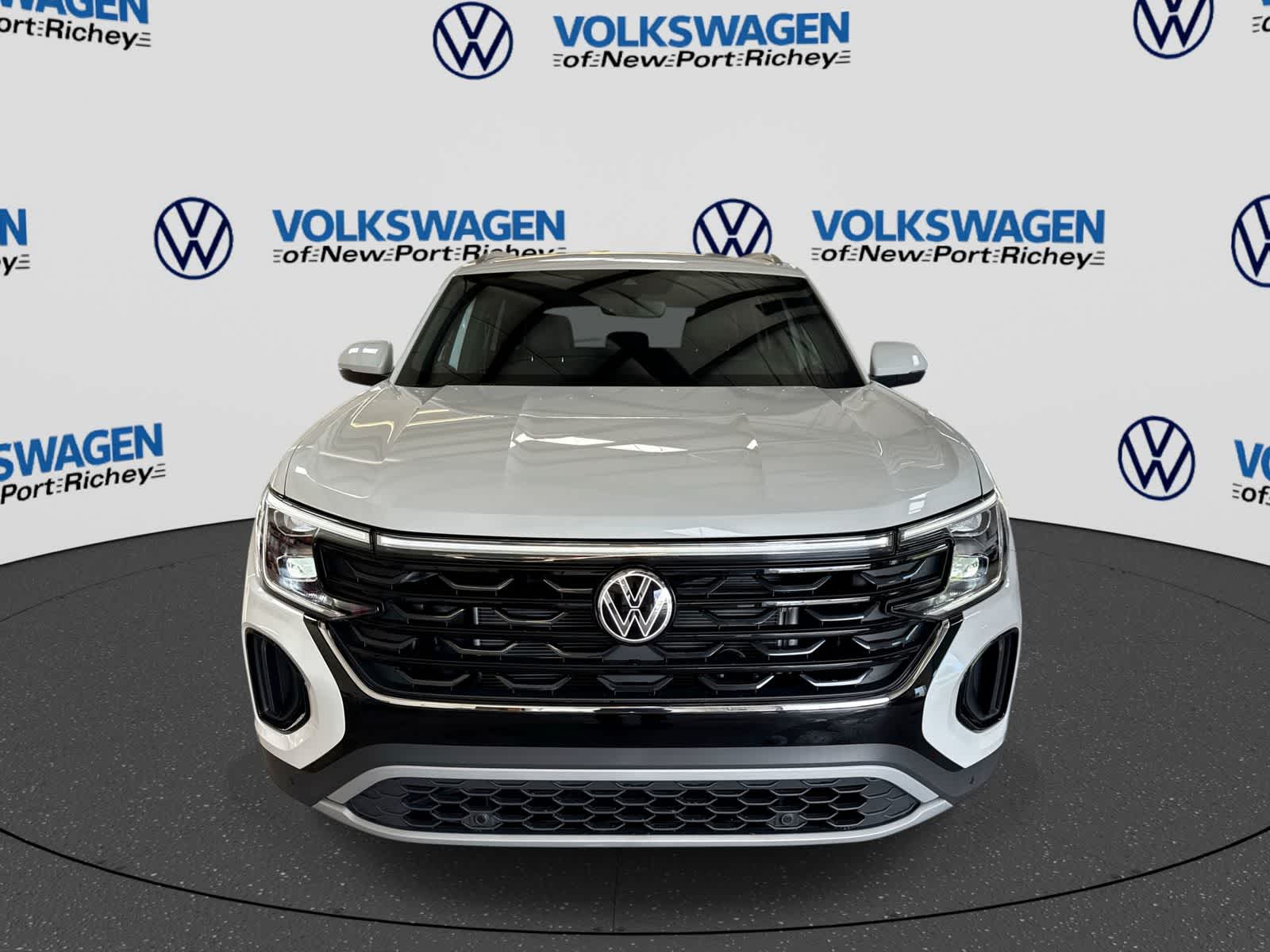 2026 Volkswagen Atlas Cross Sport 2.0T SE con tecnología