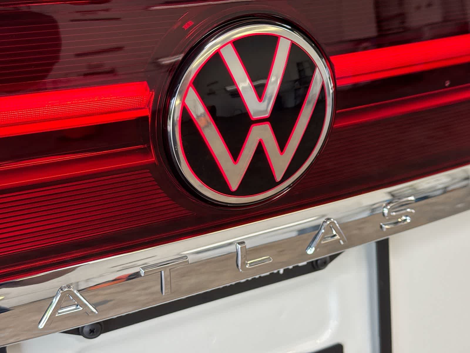 2026 Volkswagen Atlas Cross Sport 2.0T SE con tecnología