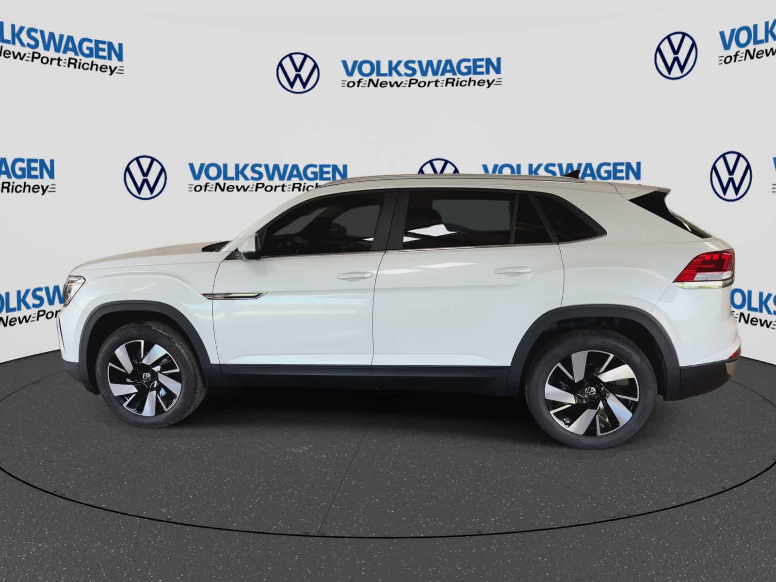 2026 Volkswagen Atlas Cross Sport 2.0T SE con tecnología