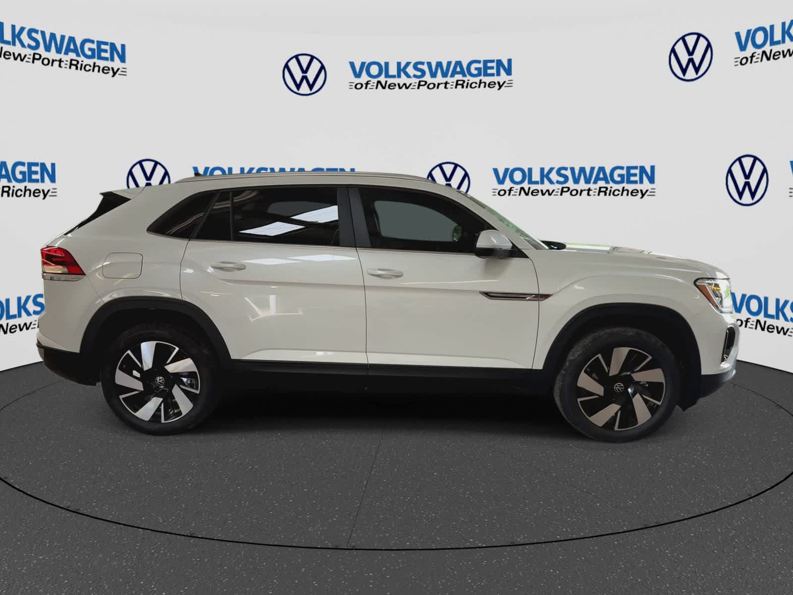 2026 Volkswagen Atlas Cross Sport 2.0T SE con tecnología