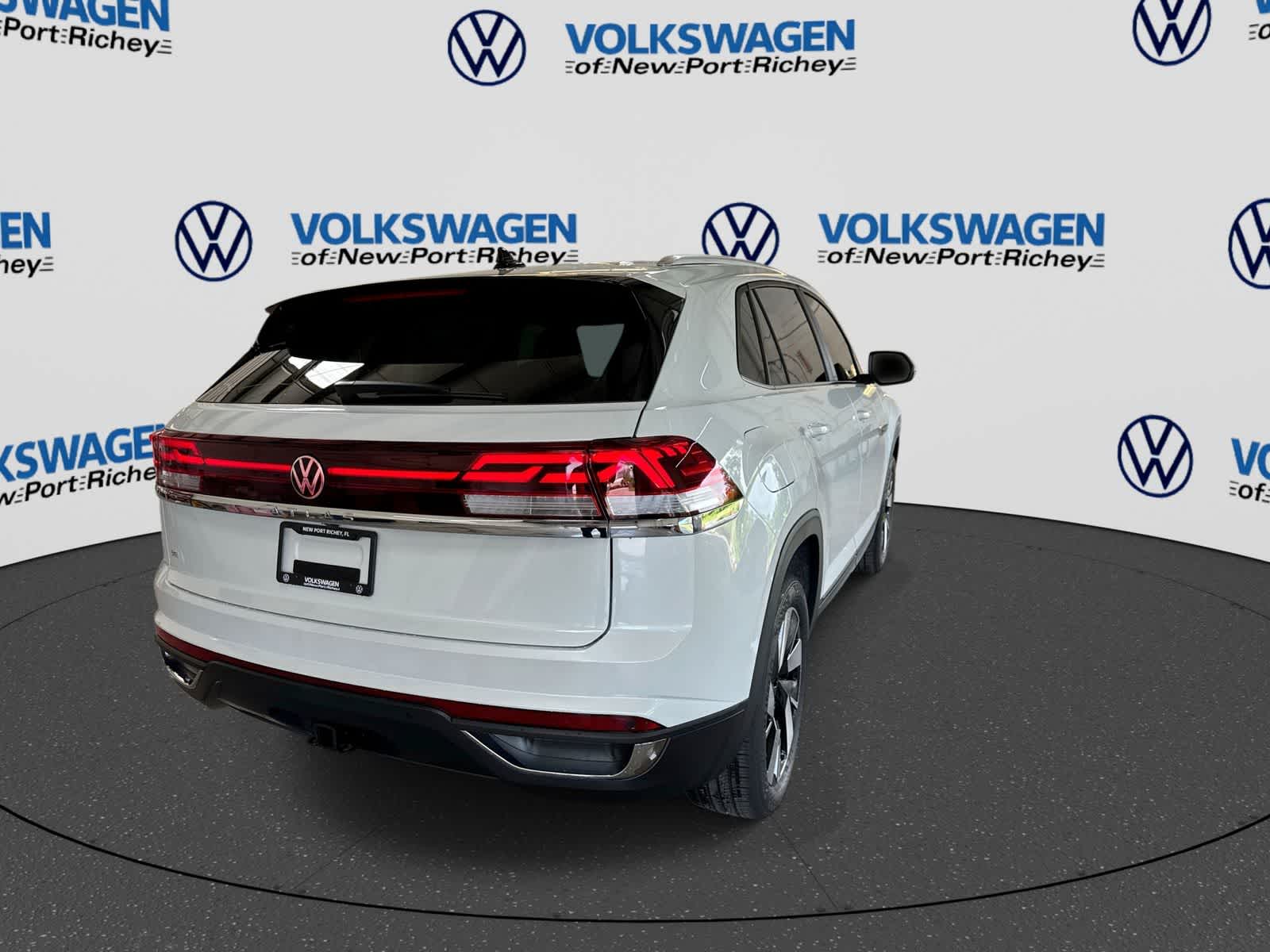 2026 Volkswagen Atlas Cross Sport 2.0T SE con tecnología