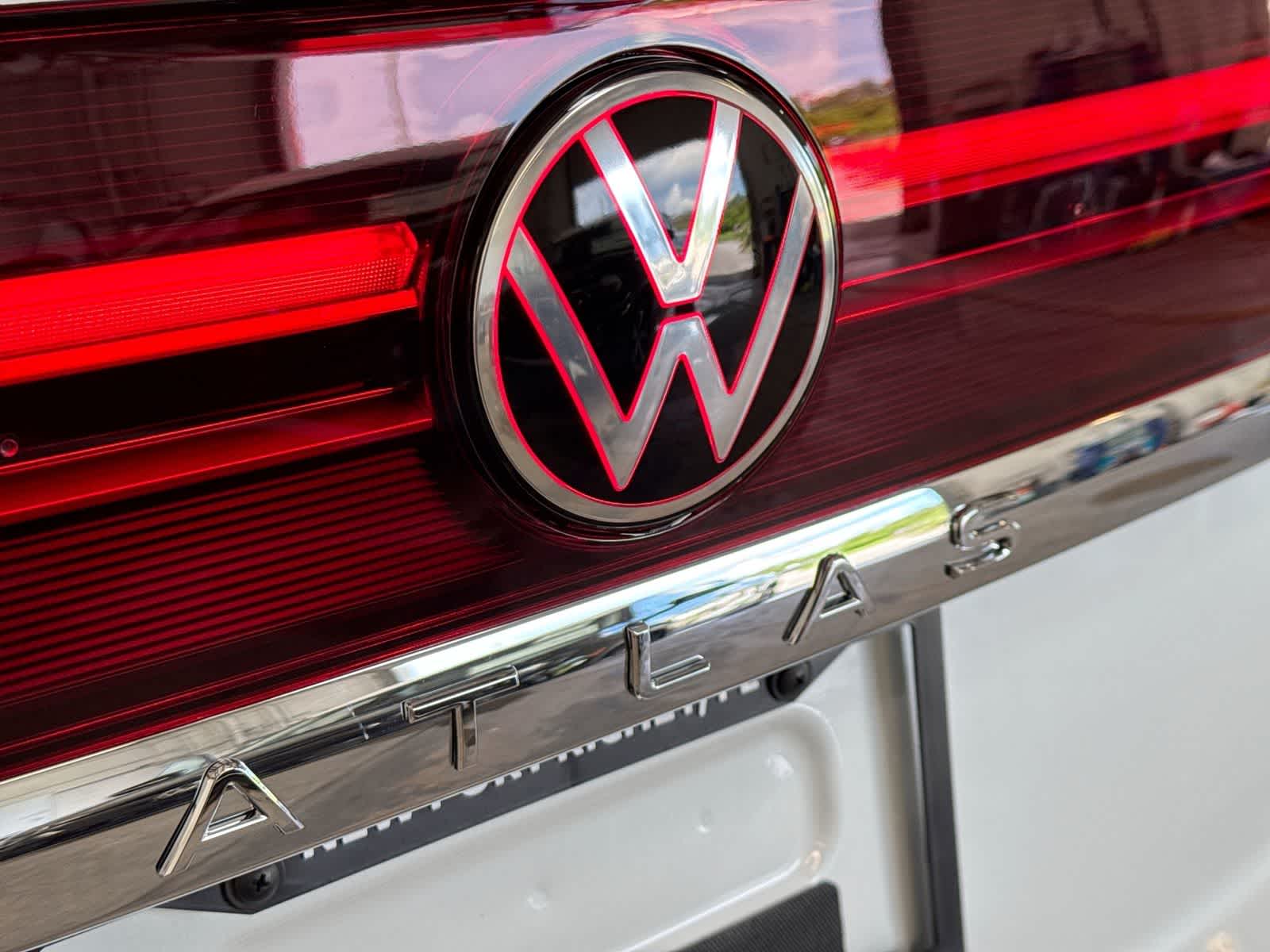 2026 Volkswagen Atlas Cross Sport 2.0T SE con tecnología