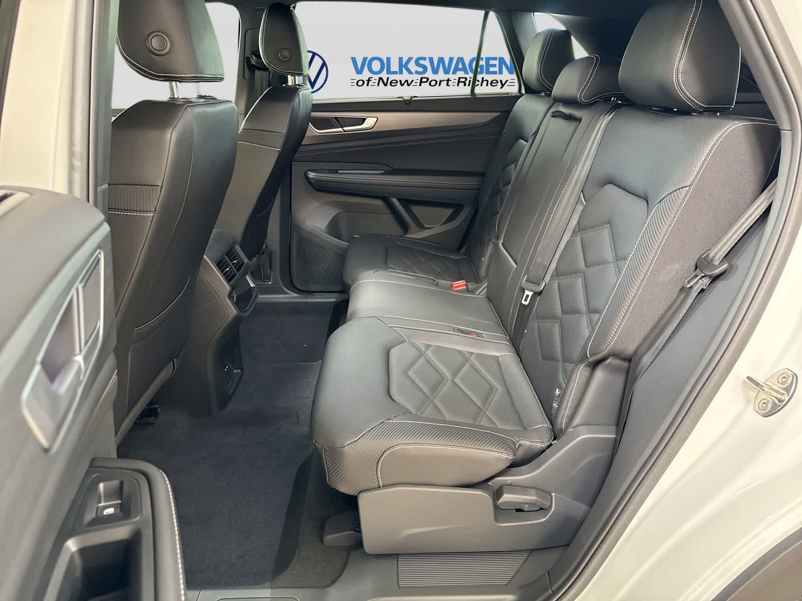 2026 Volkswagen Atlas Cross Sport 2.0T SE con tecnología