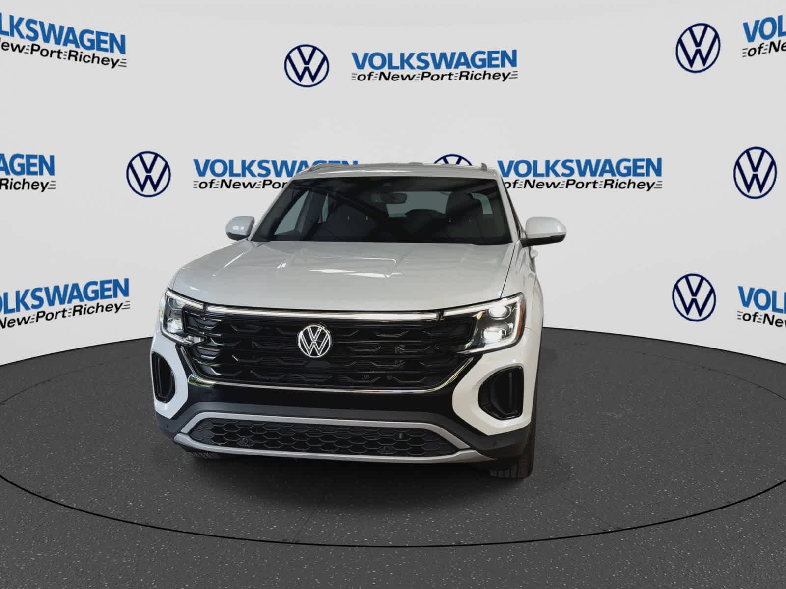 2026 Volkswagen Atlas Cross Sport 2.0T SE con tecnología