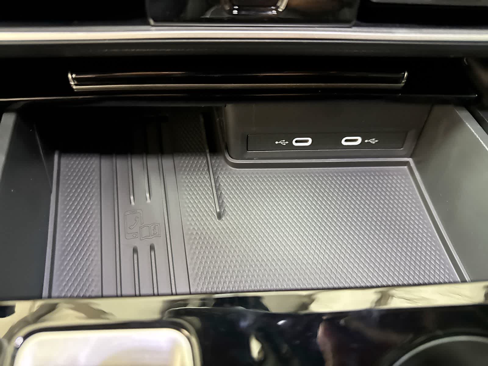 2026 Volkswagen Atlas Cross Sport 2.0T SE con tecnología