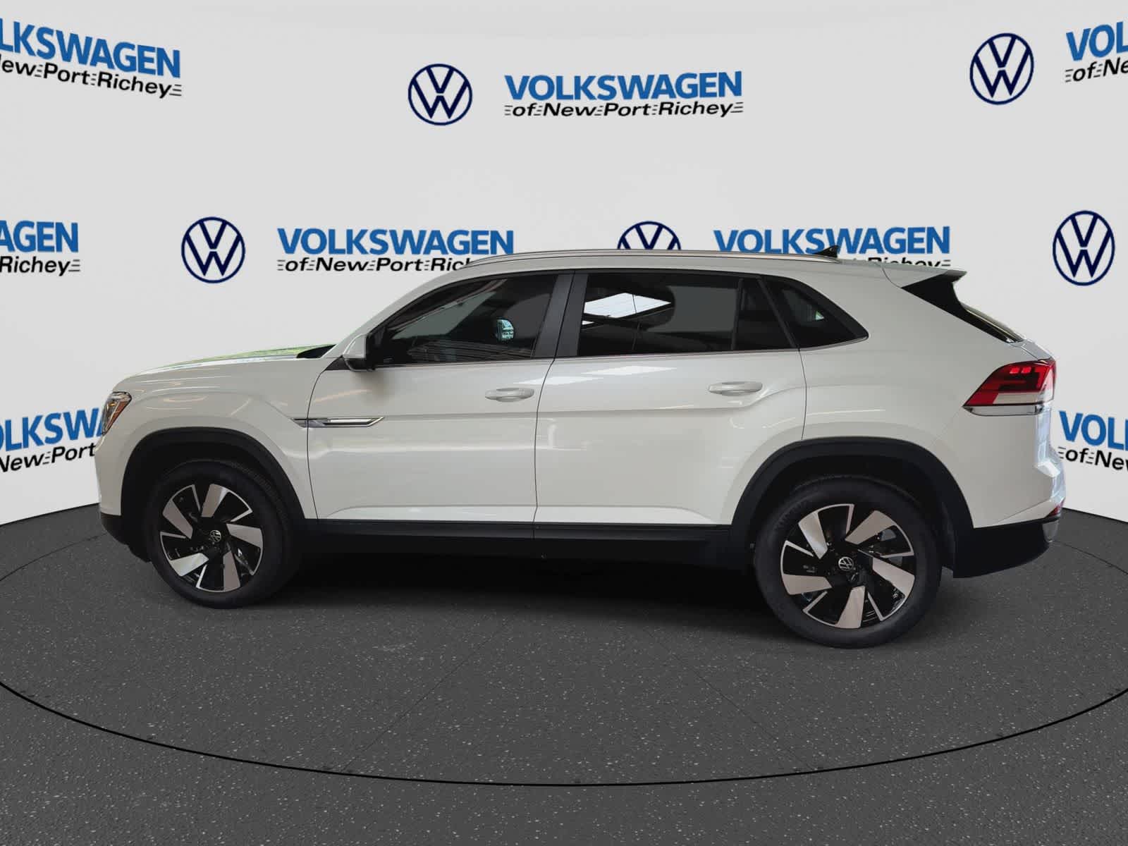 2026 Volkswagen Atlas Cross Sport 2.0T SE con tecnología