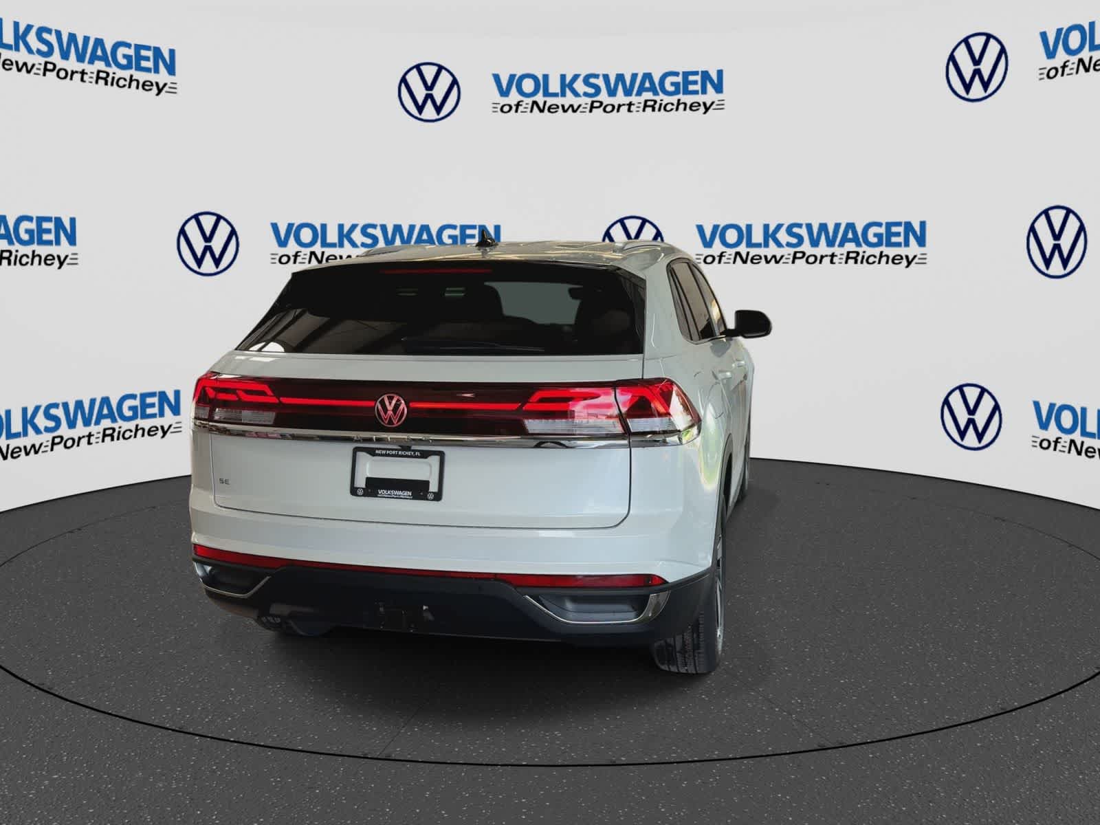 2026 Volkswagen Atlas Cross Sport 2.0T SE con tecnología