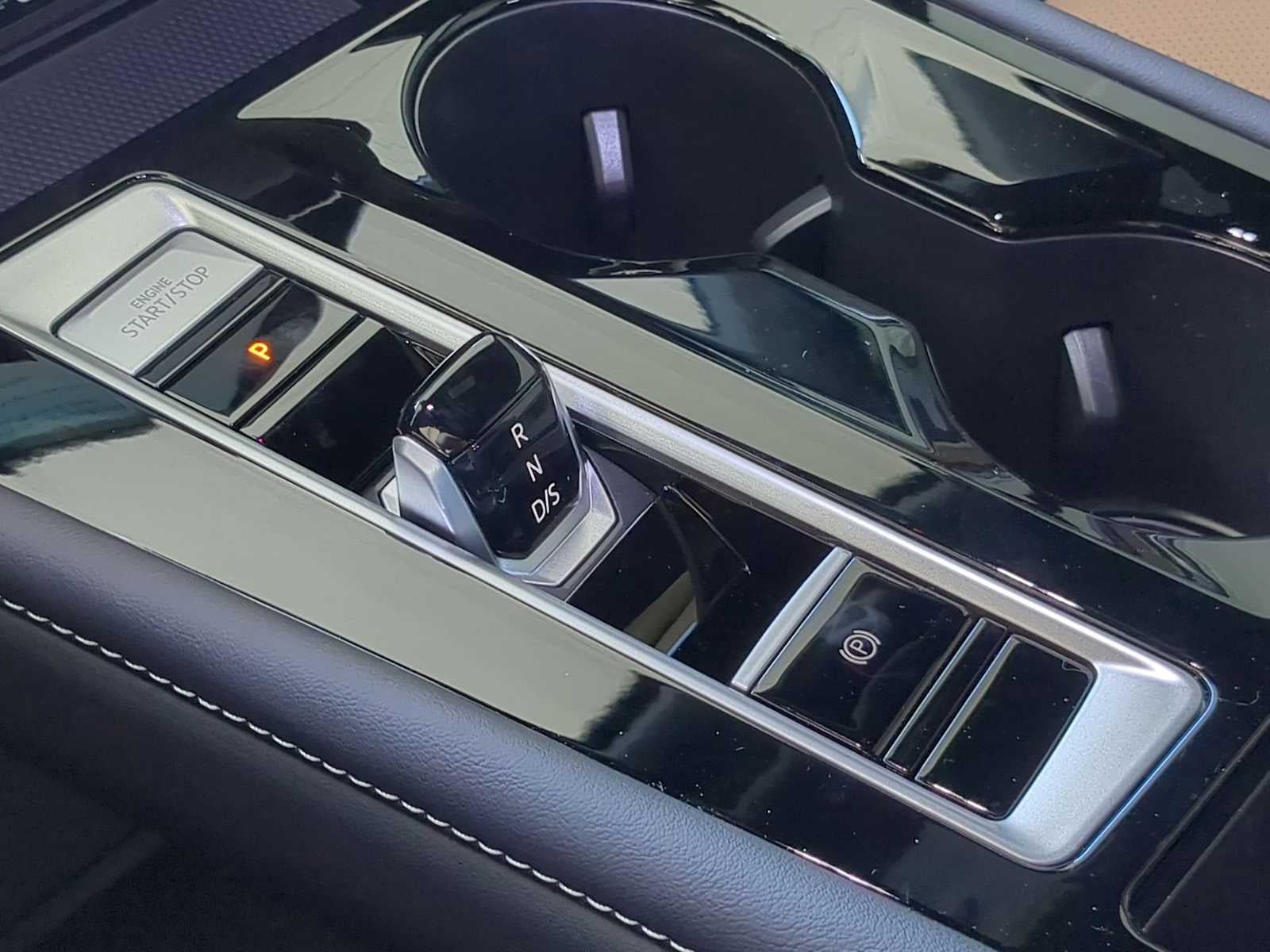 2025 Volkswagen Atlas Cross Sport 2.0T SE c/ Tecnología