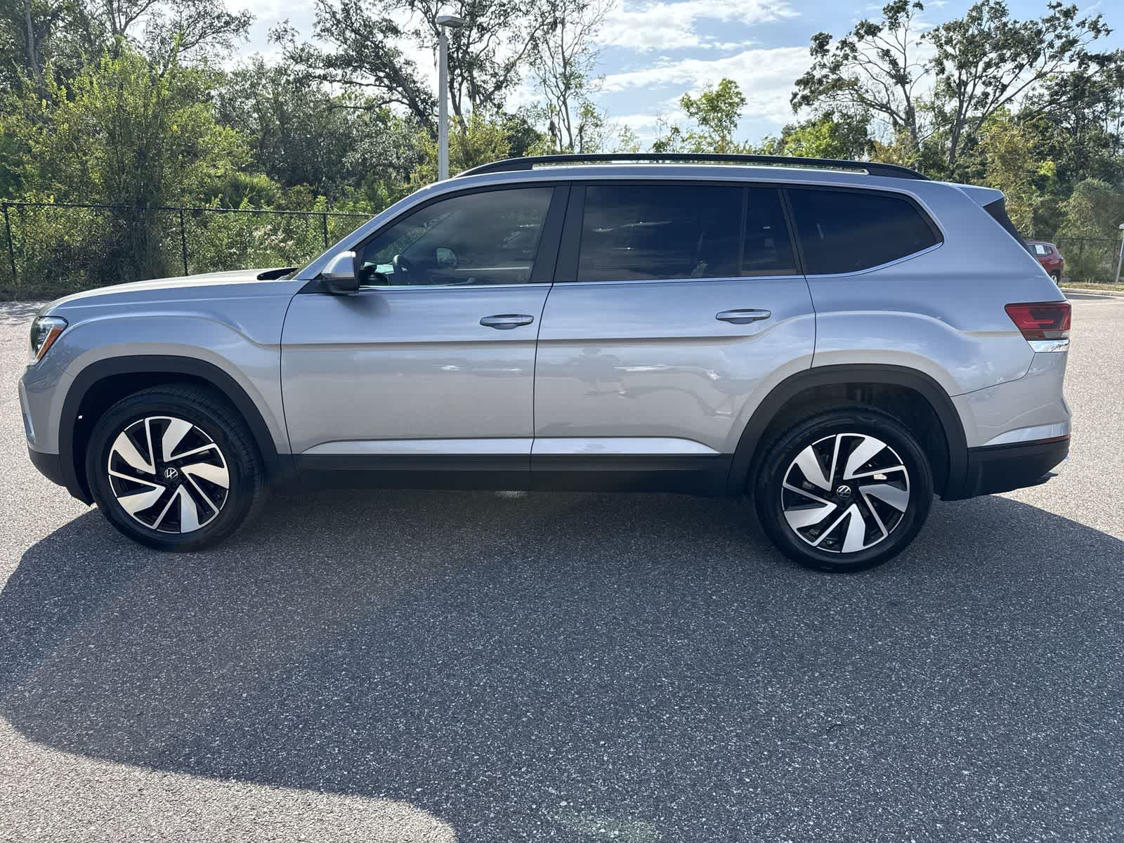 Volkswagen Atlas 2.0T SE con tecnología 2026