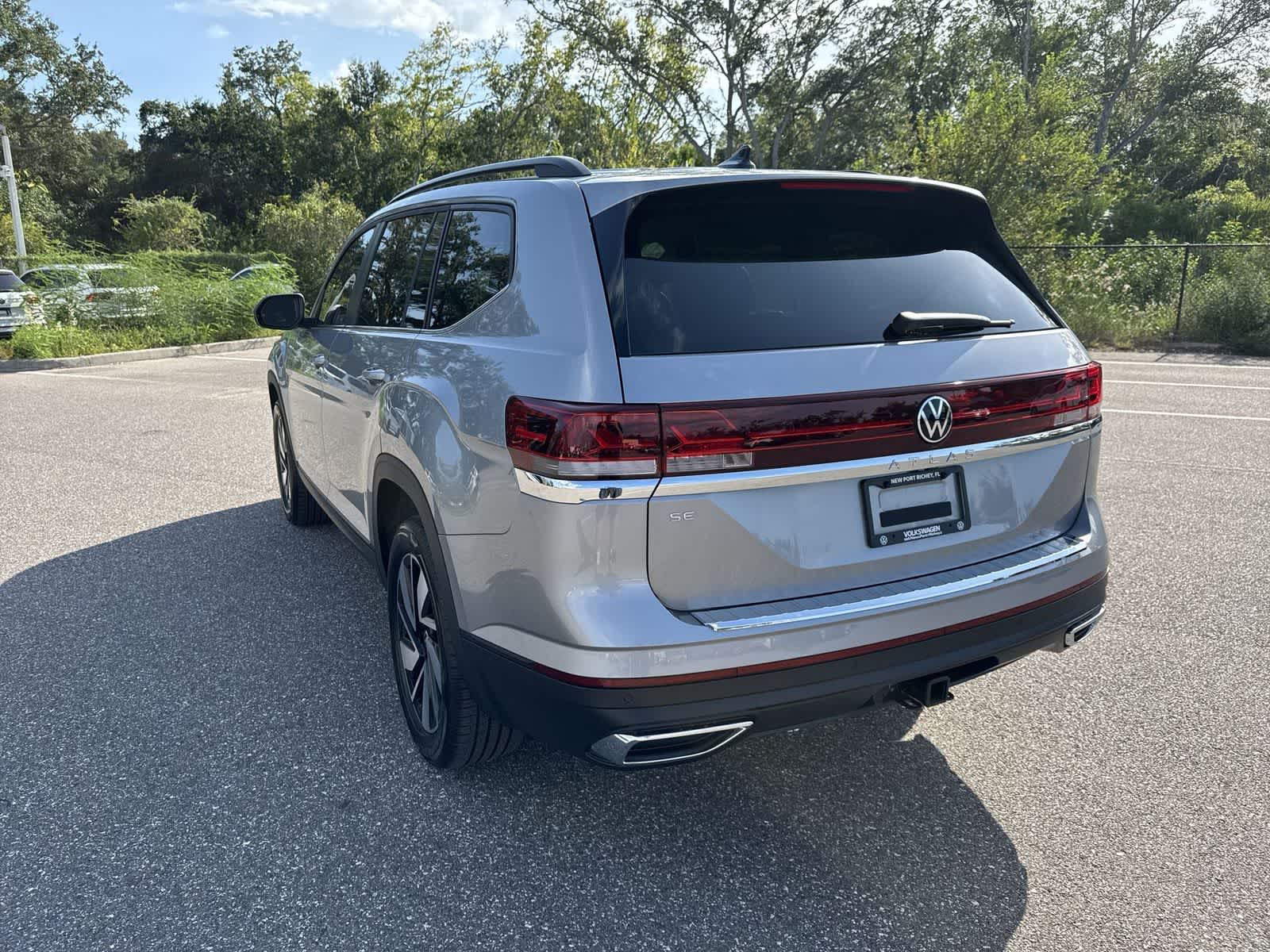 Volkswagen Atlas 2.0T SE con tecnología 2026