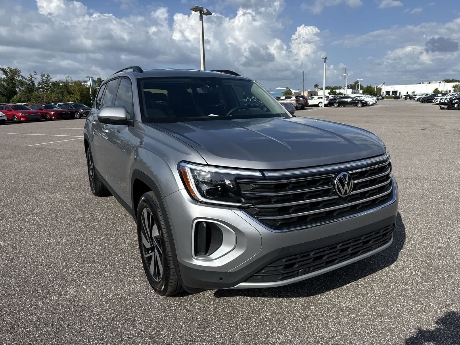 Volkswagen Atlas 2.0T SE con tecnología 2026