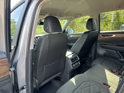 Volkswagen Atlas 2.0T SE con tecnología 2026