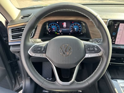 Volkswagen Atlas 2.0T SE con tecnología 2026