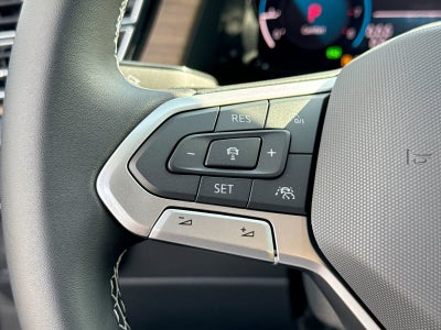 Volkswagen Atlas 2.0T SE con tecnología 2026