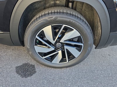 Volkswagen Atlas 2.0T SE con tecnología 2026