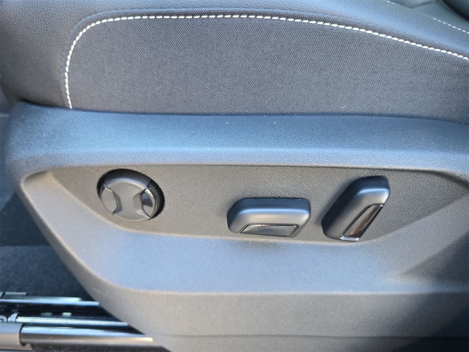 Volkswagen Atlas 2.0T SE con tecnología 2026