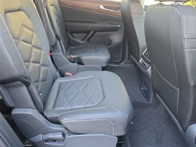 Volkswagen Atlas 2.0T SE con tecnología 2026