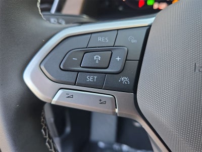 Volkswagen Atlas 2.0T SE con tecnología 2026