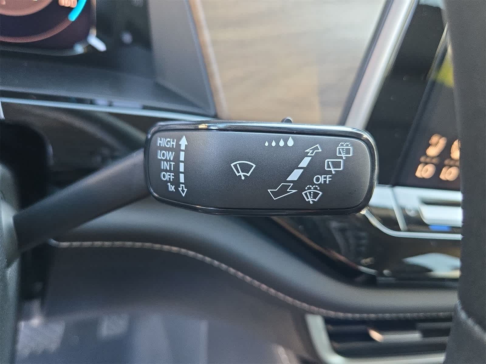 Volkswagen Atlas 2.0T SE con tecnología 2026