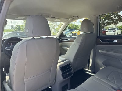 Volkswagen Atlas 2.0T SE con tecnología 2026