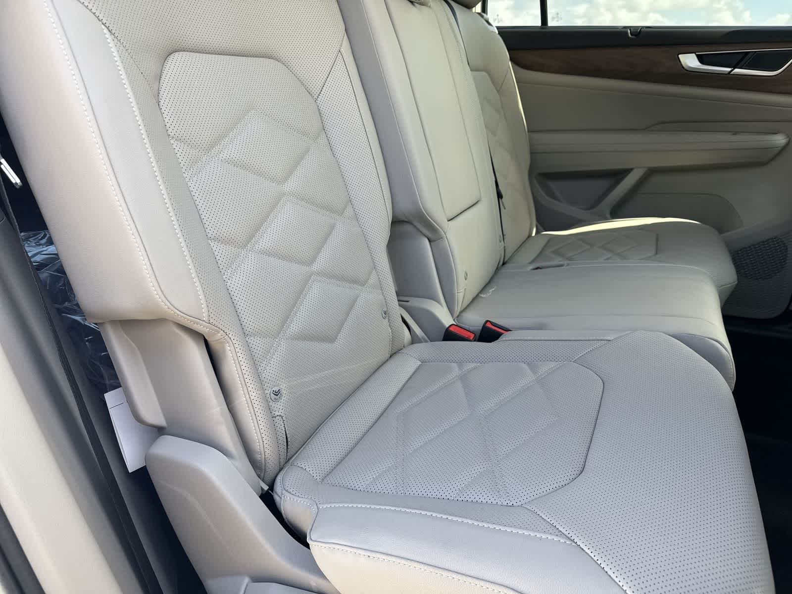 Volkswagen Atlas 2.0T SE con tecnología 2026