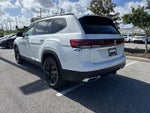 Volkswagen Atlas 2.0T SE con tecnología 2026