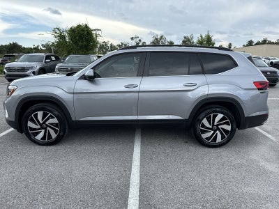Volkswagen Atlas 2.0T SE con tecnología 2026