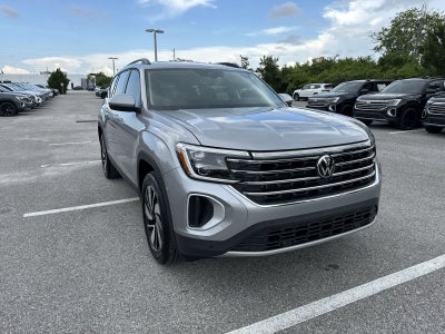 Volkswagen Atlas 2.0T SE con tecnología 2026