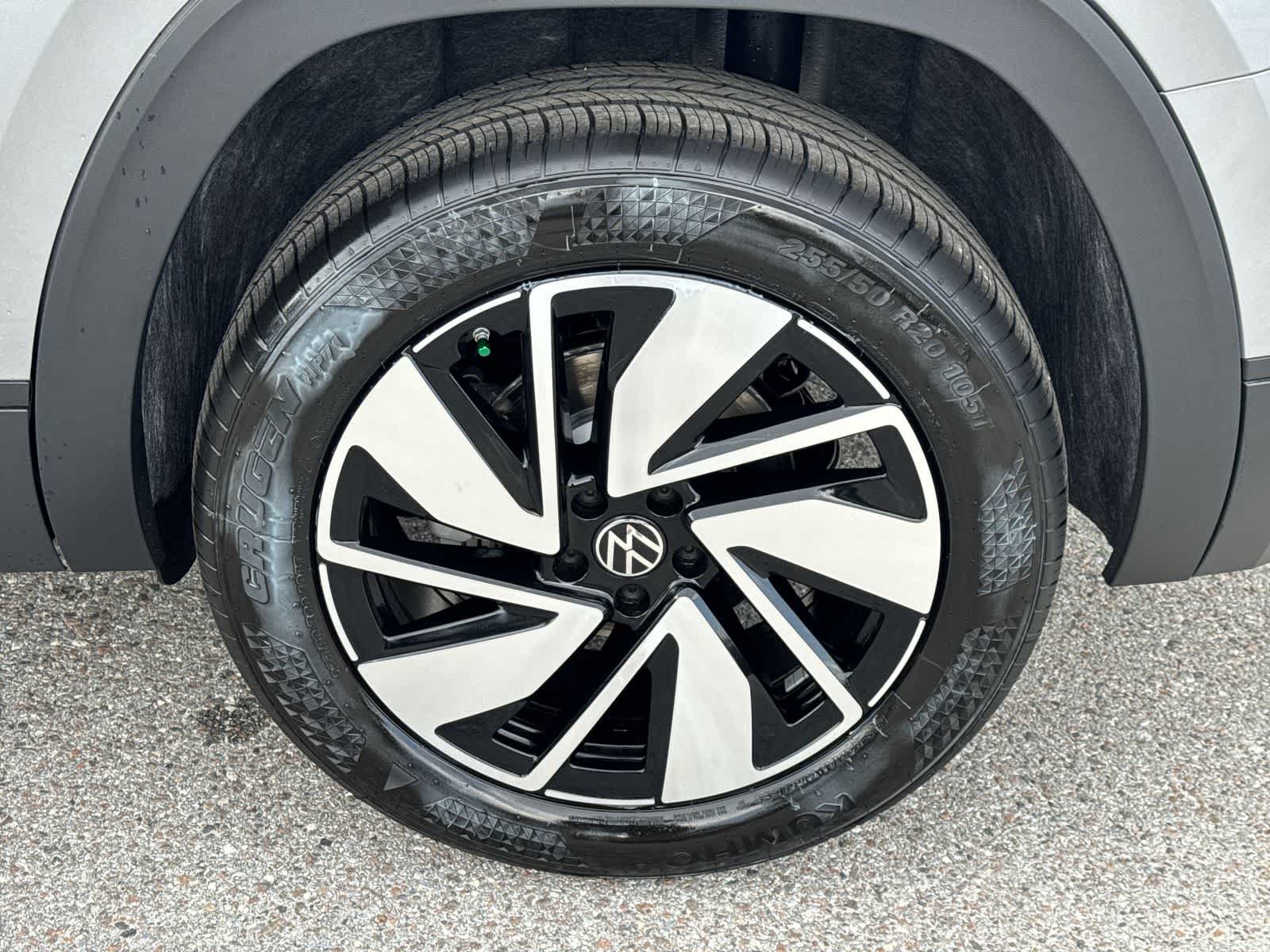 Volkswagen Atlas 2.0T SE con tecnología 2026