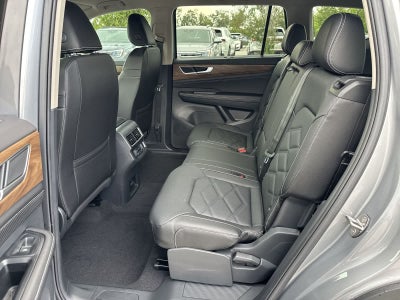 Volkswagen Atlas 2.0T SE con tecnología 2026