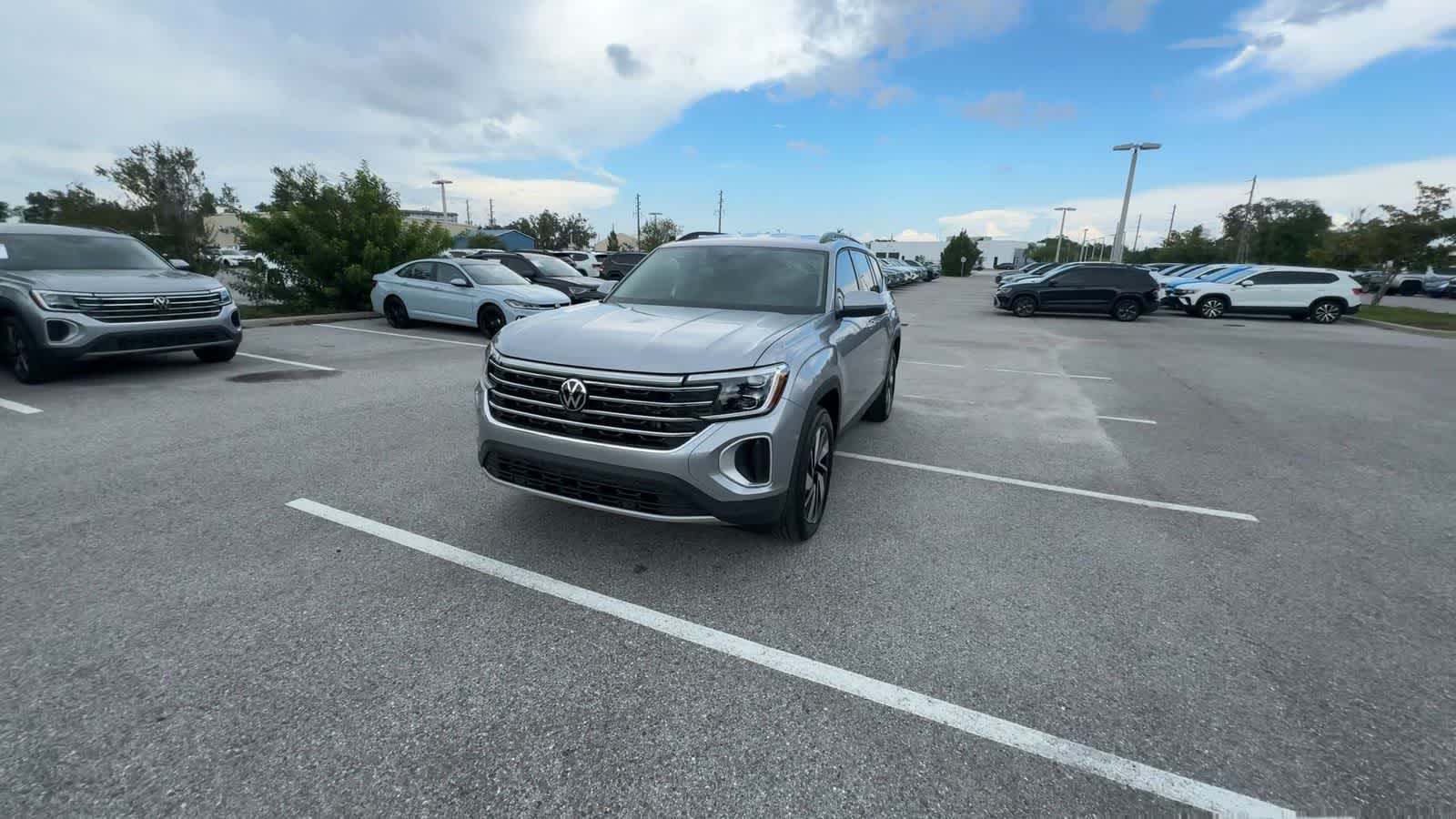 Volkswagen Atlas 2.0T SE con tecnología 2026