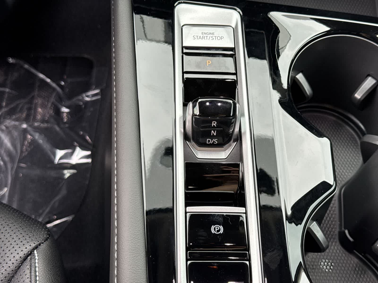 Volkswagen Atlas 2.0T SE con tecnología 2026