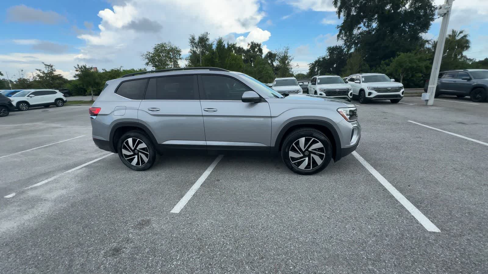 Volkswagen Atlas 2.0T SE con tecnología 2026