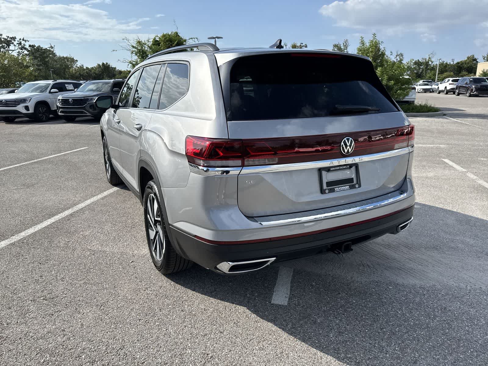Volkswagen Atlas 2.0T SE con tecnología 2026