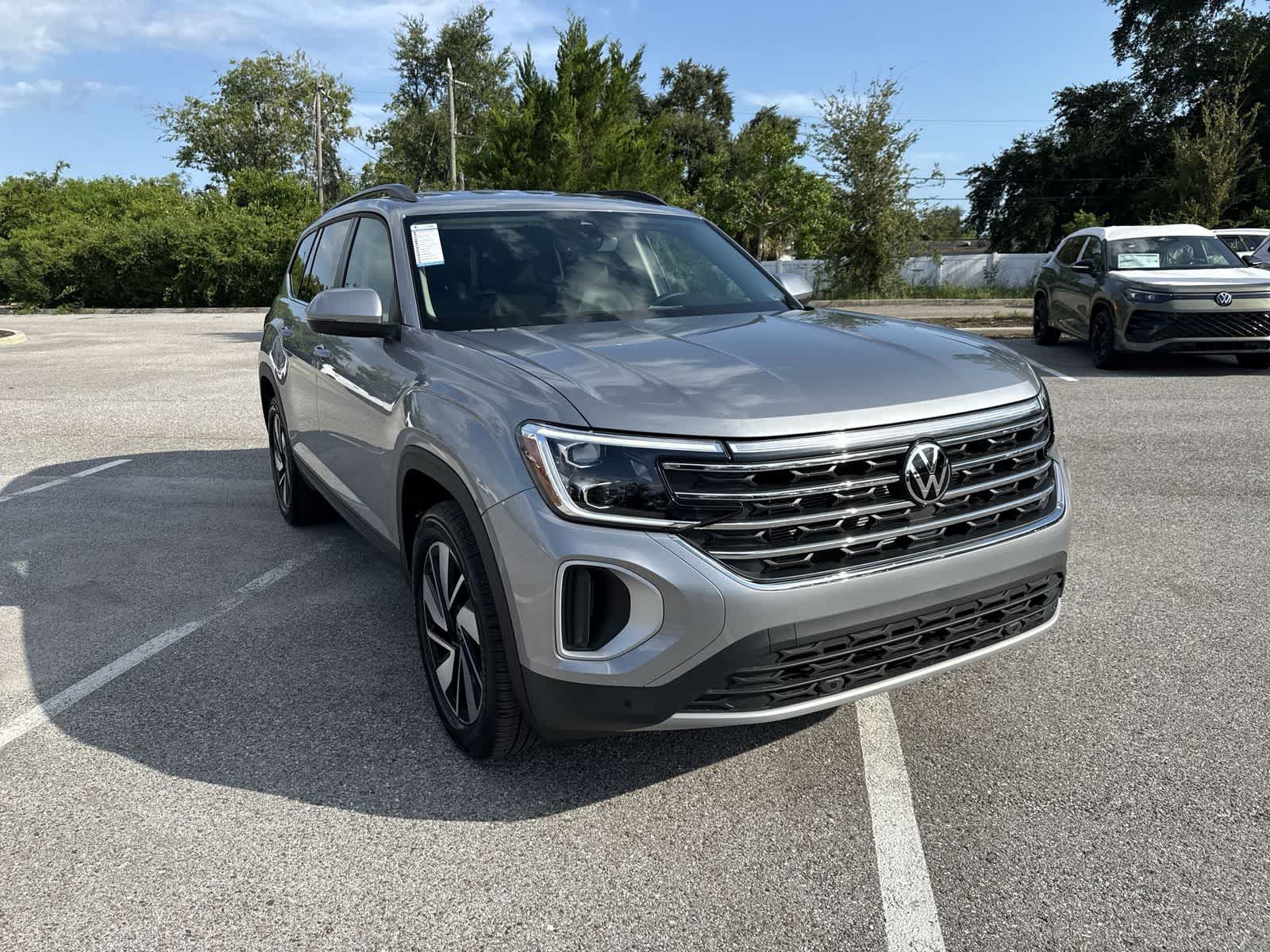Volkswagen Atlas 2.0T SE con tecnología 2026