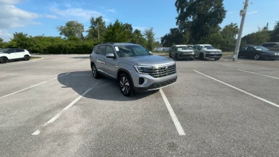Volkswagen Atlas 2.0T SE con tecnología 2026