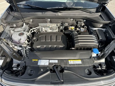 Volkswagen Atlas 2.0T SE con tecnología 2026
