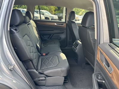 Volkswagen Atlas 2.0T SE con tecnología 2026