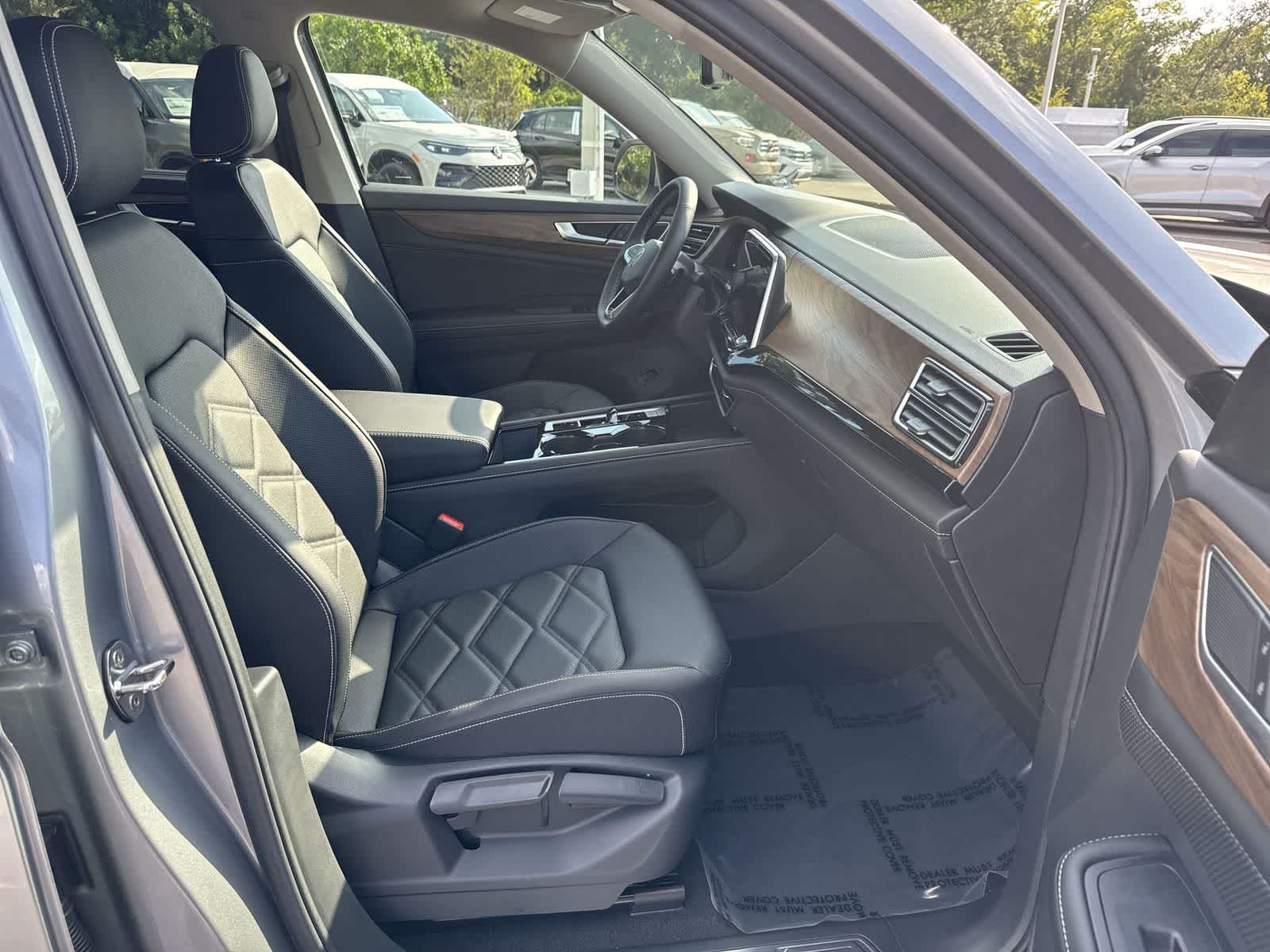 Volkswagen Atlas 2.0T SE con tecnología 2026