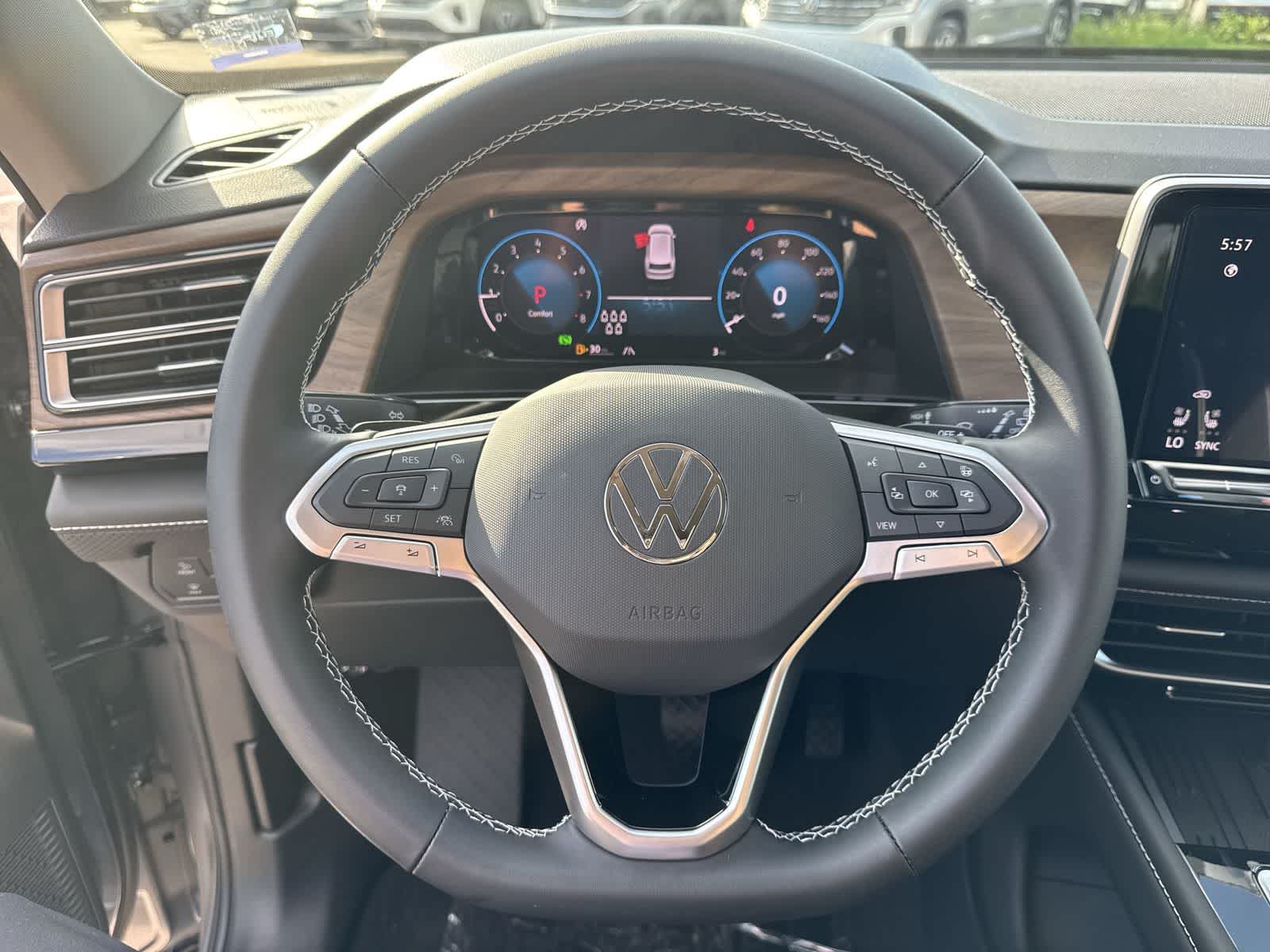 Volkswagen Atlas 2.0T SE con tecnología 2026