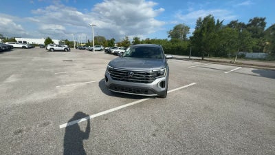 Volkswagen Atlas 2.0T SE con tecnología 2026