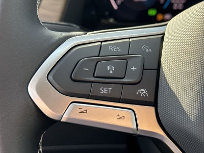 Volkswagen Atlas 2.0T SE con tecnología 2026
