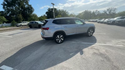 Volkswagen Atlas 2.0T SE con tecnología 2026