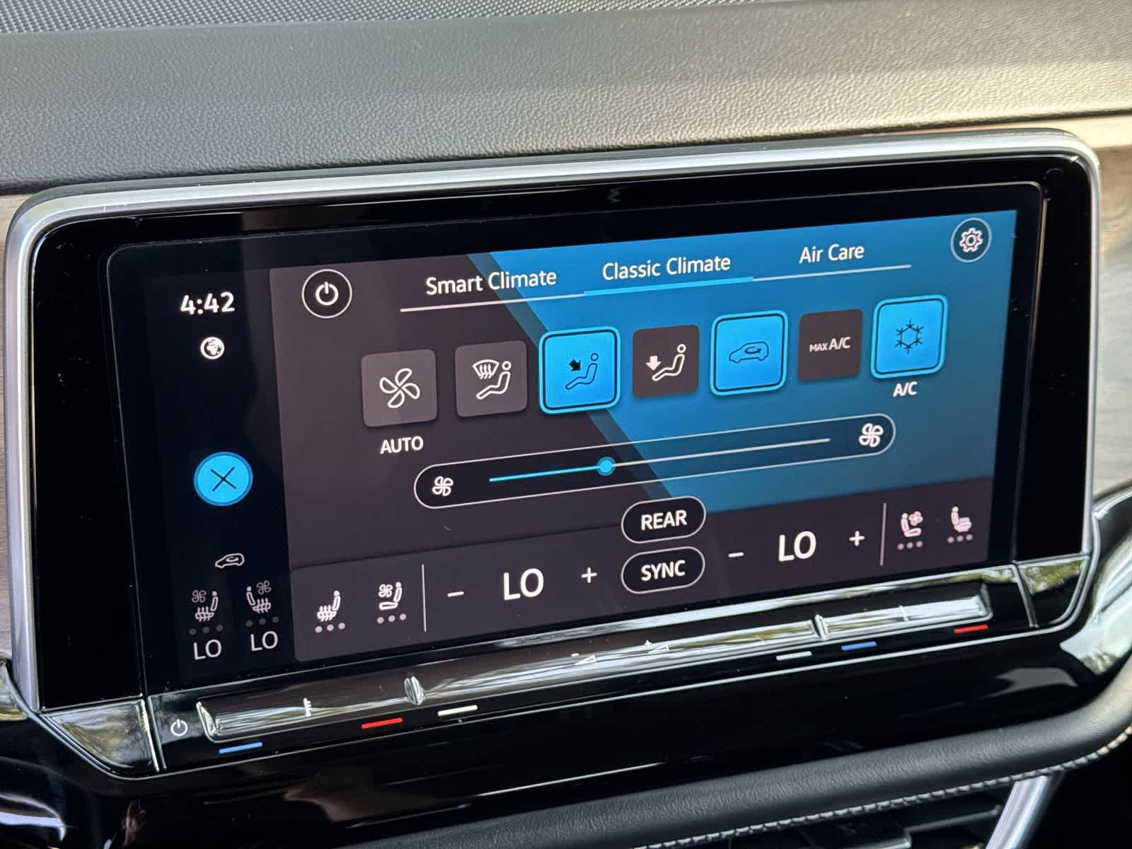 2024 Volkswagen Atlas 2.0T SE c/Tecnología