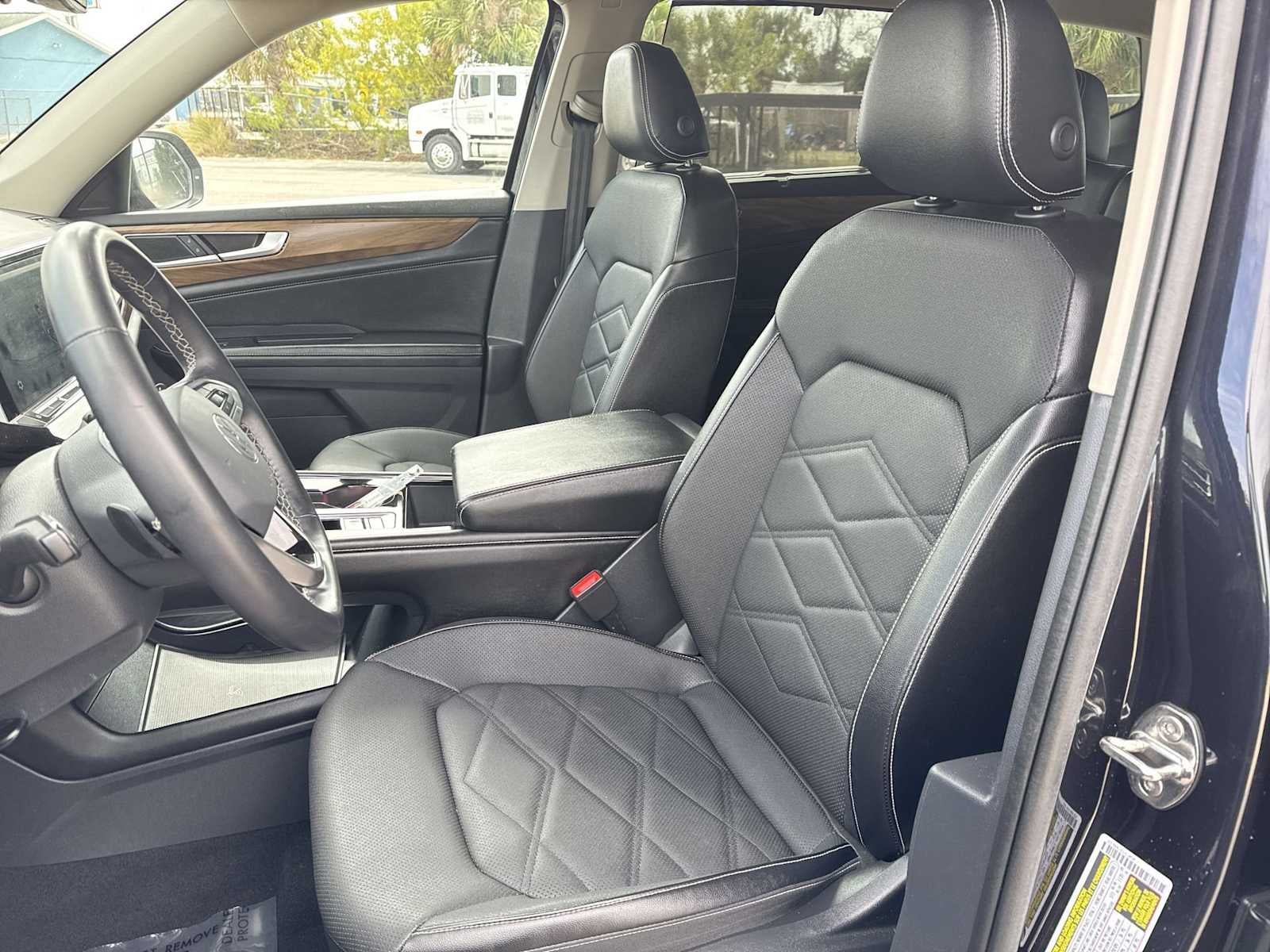 2024 Volkswagen Atlas 2.0T SE c/Tecnología